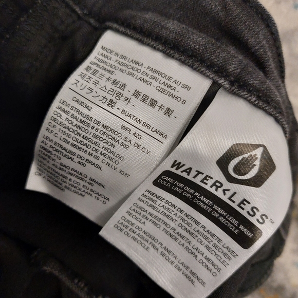 Levi's 721 High Rise Skinny Black Washed Studded Grunge Jeans Womens Size 28 - Picture 14 of 14